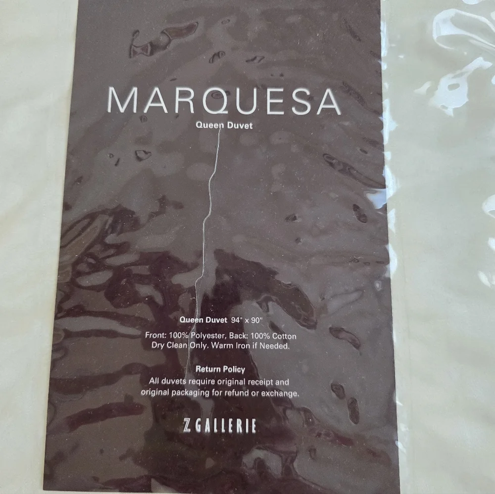NIB Z Gallerie Marquesa Queen Duvet and Standard Shams (2)
